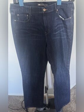 Levi's Dark Indigo Straight-Leg Women's Jeans